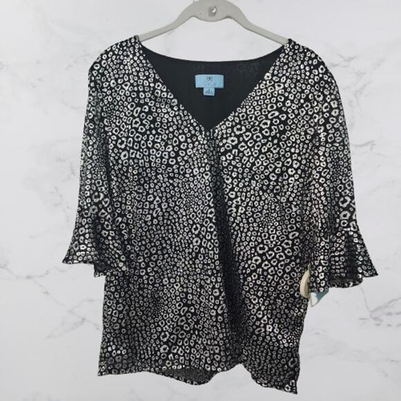 CeCe Sparkle & Shine Top Metallic Silver & Black Medium nwt - Picture 1 of 6